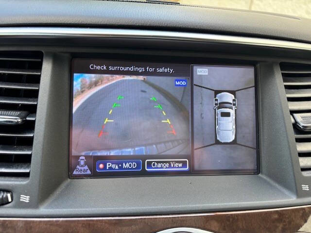 Used 2017 INFINITI QX80 4WD image 8