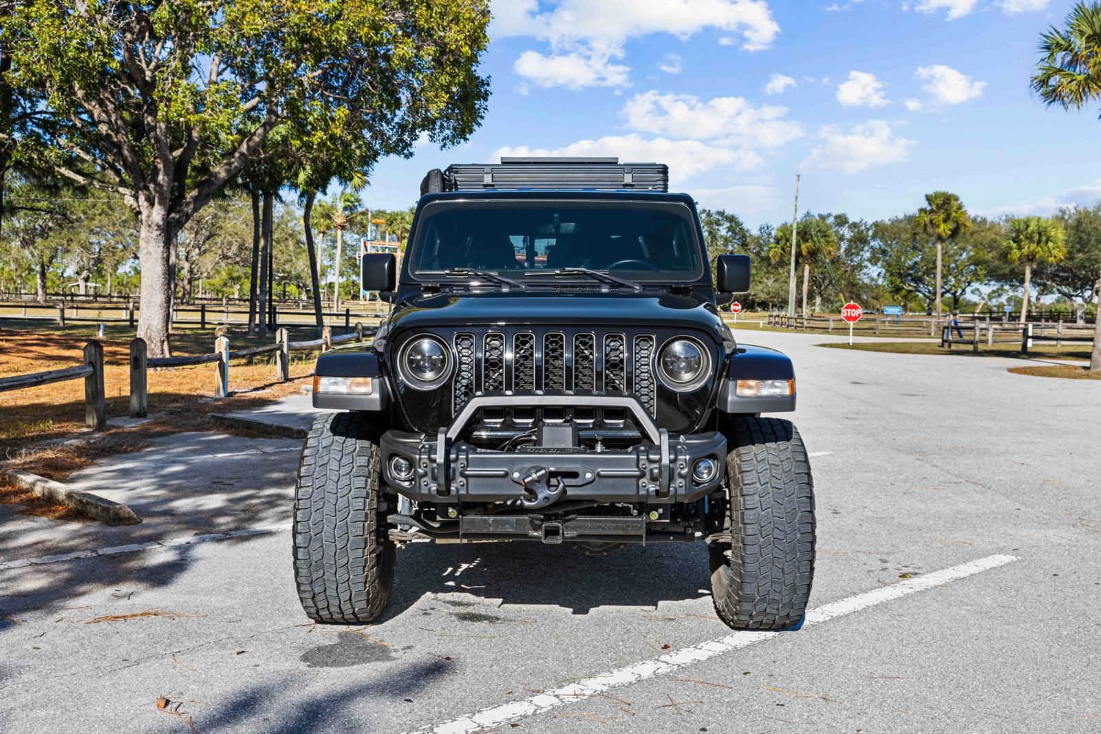 Used 2020 Jeep Gladiator Sport AWD/4WD image 2