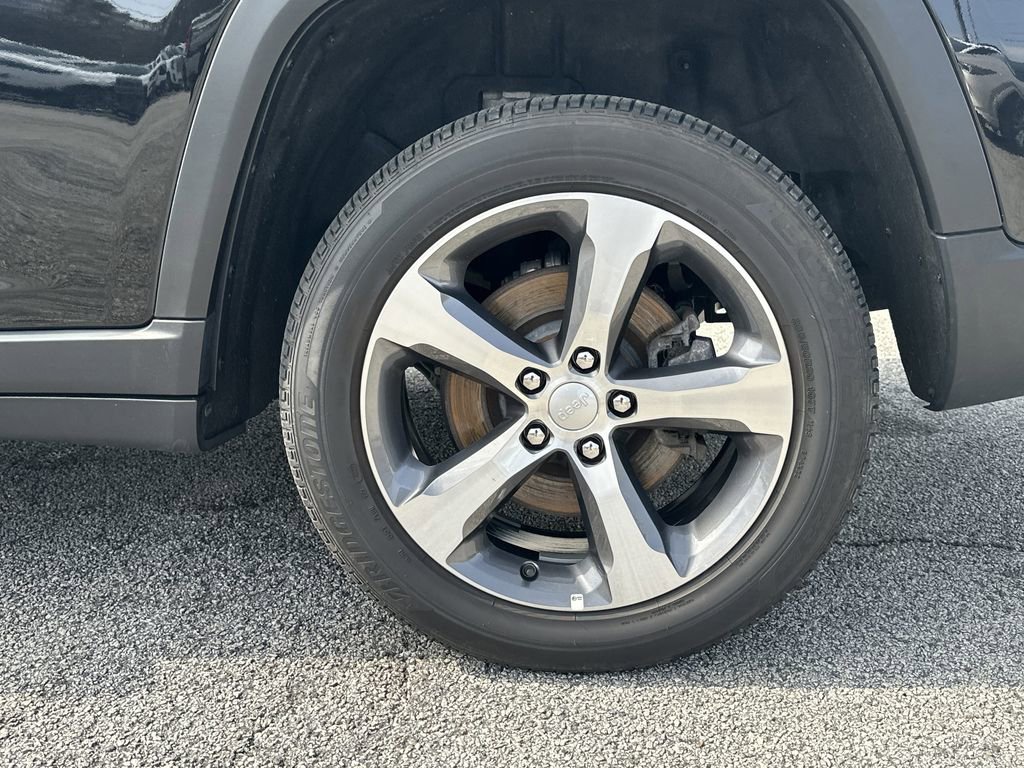 Used 2023 Jeep Grand Cherokee L Limited w/ Rear Seat Video Group I image 21