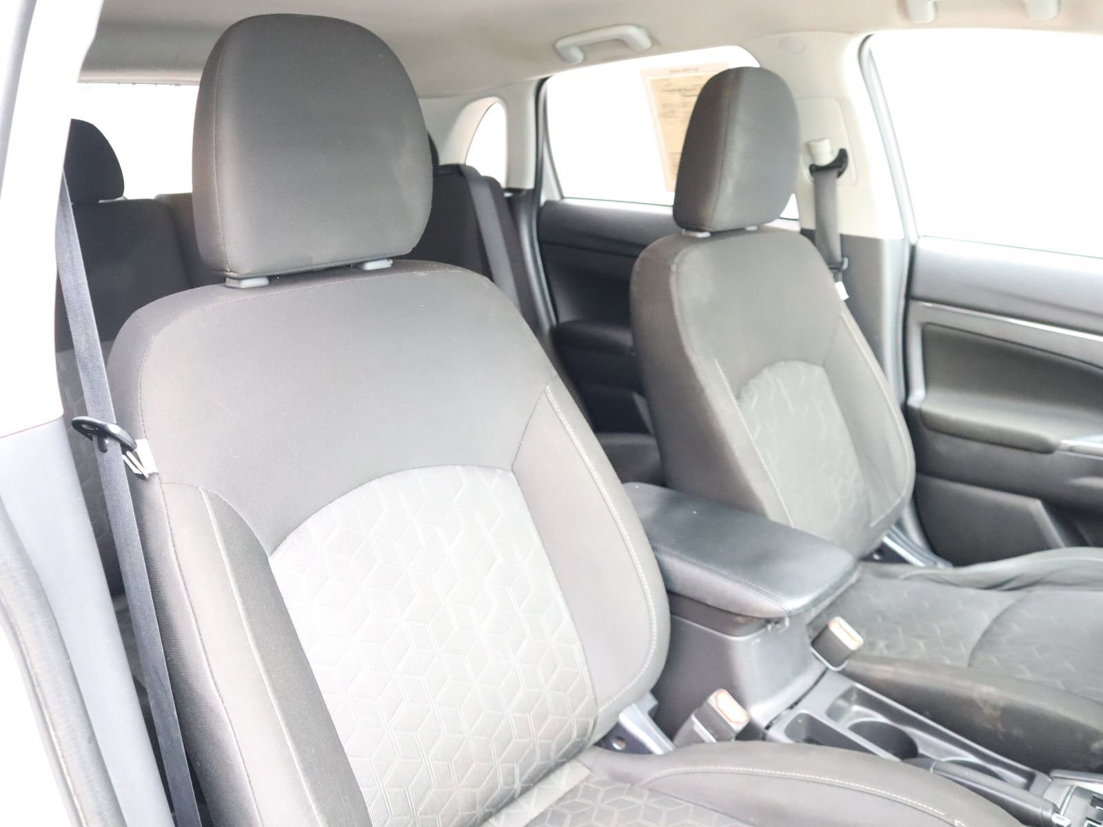 Used 2022 Mitsubishi Outlander Sport LE image 49