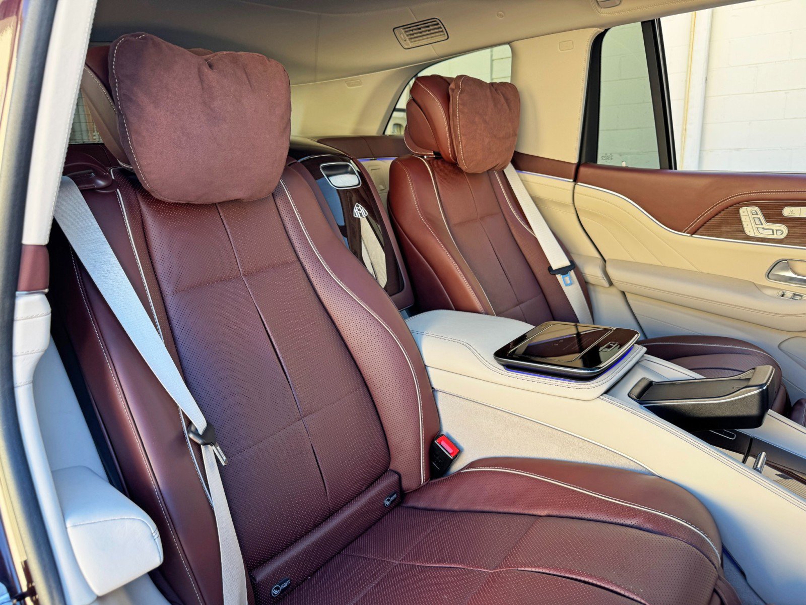 Used 2023 Mercedes-Benz Maybach GLS 600 4MATIC image 53