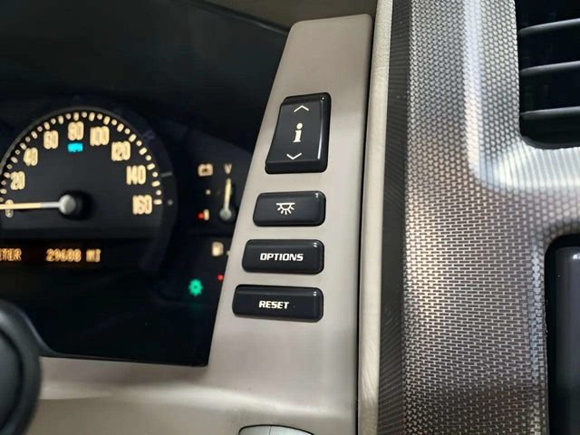 Used 2005 Cadillac XLR RWD image 41