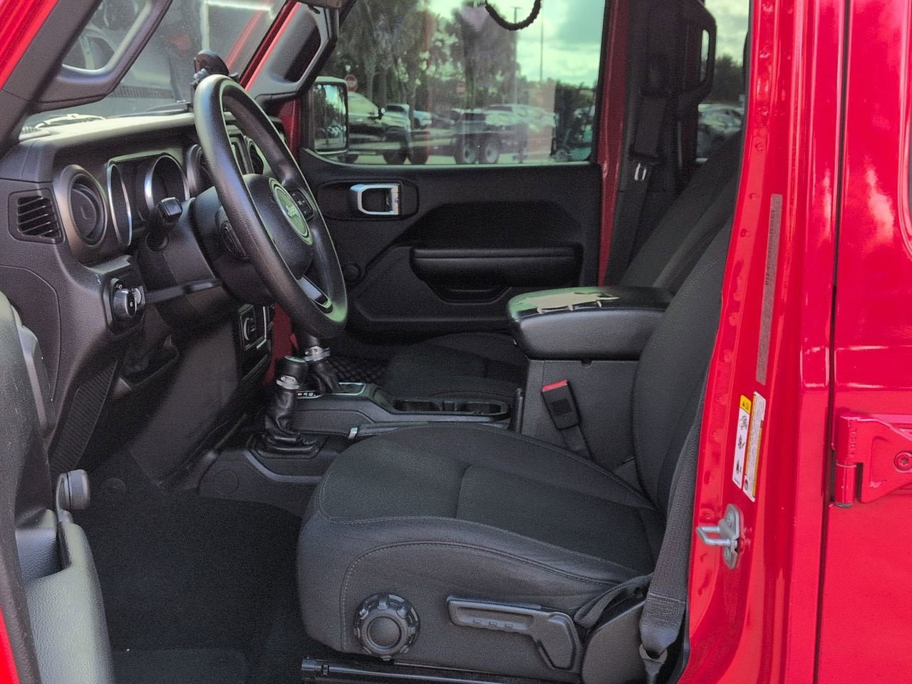 Used 2018 Jeep Wrangler Unlimited Sport AWD/4WD image 18
