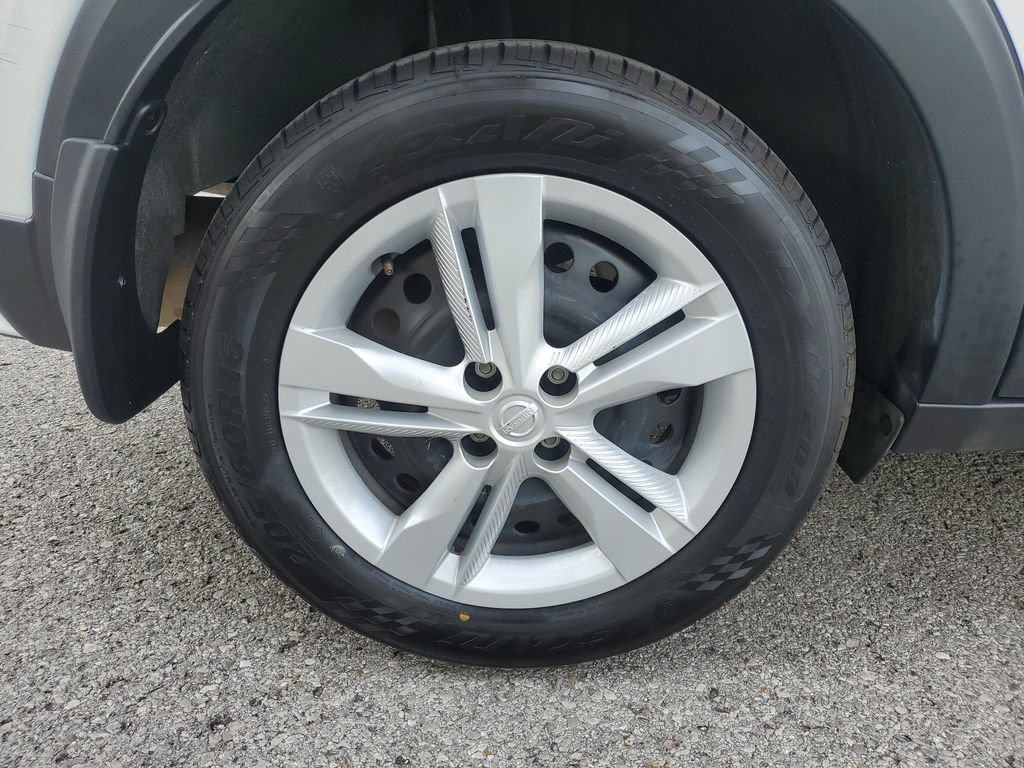 Certified 2024 Nissan Kicks S FWD image 5