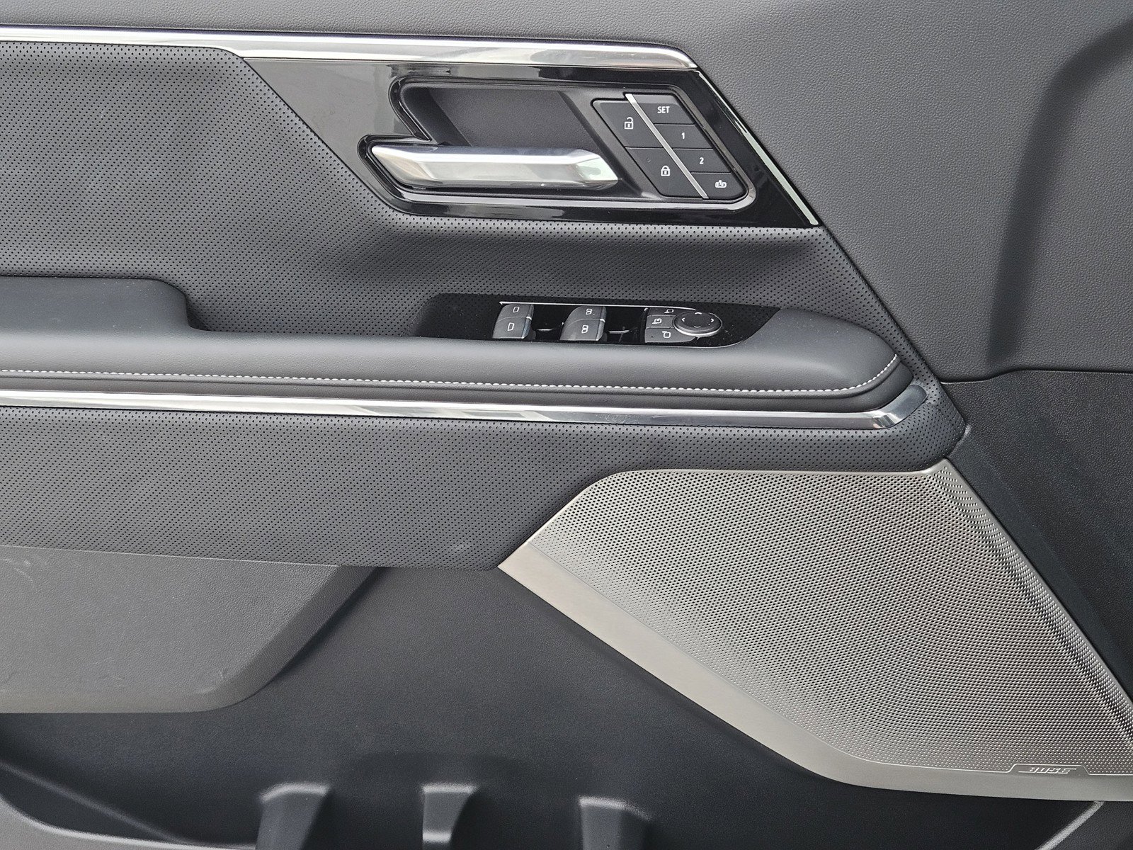 New 2025 GMC Sierra EV Denali AWD/4WD image 16