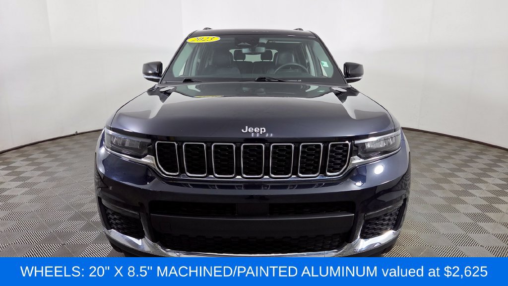 Used 2023 Jeep Grand Cherokee L Limited AWD/4WD image 2