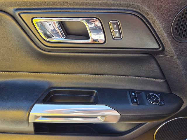 Used 2017 Ford Mustang Premium RWD image 32