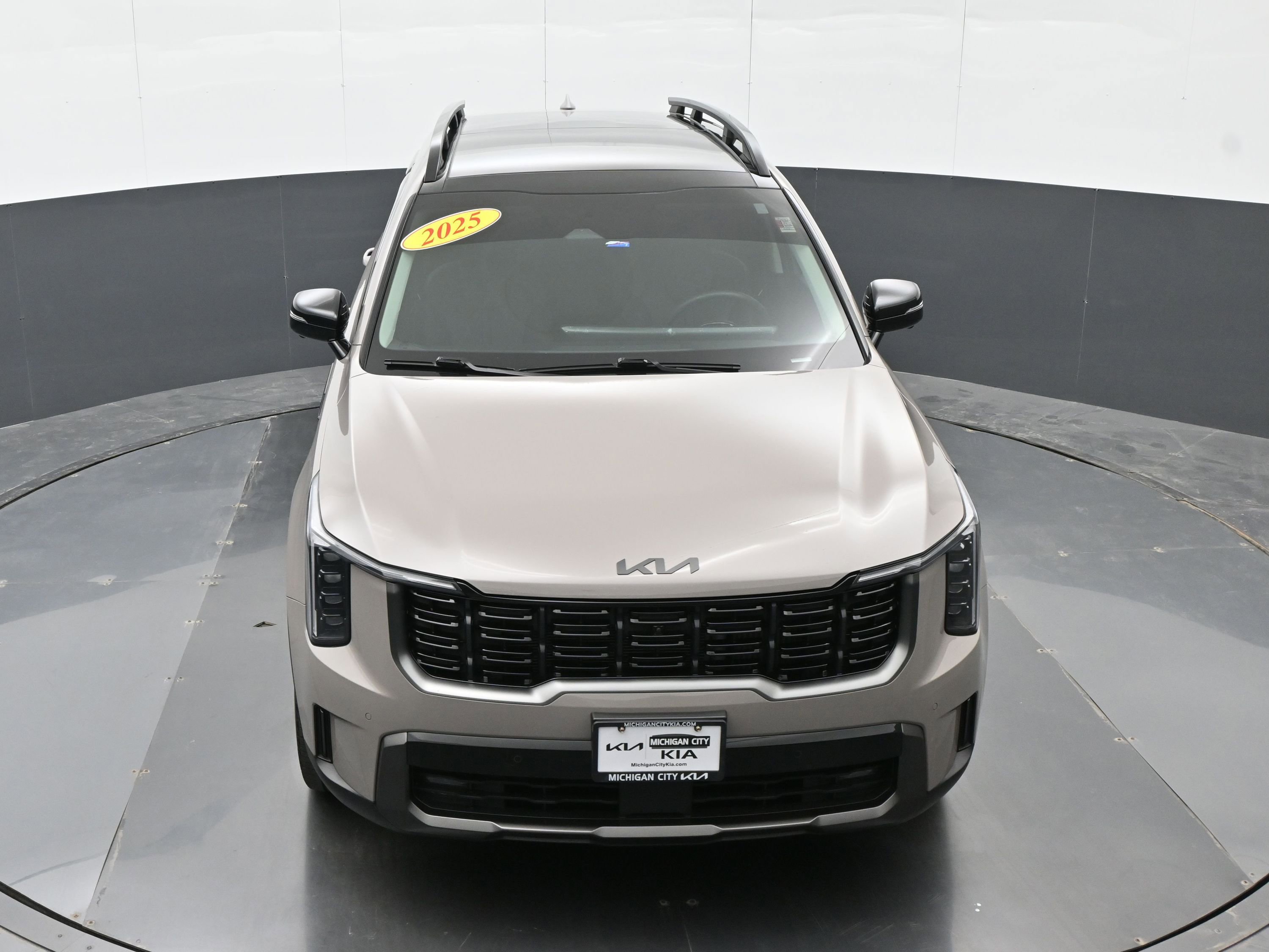 Used 2025 Kia Sorento SX image 30