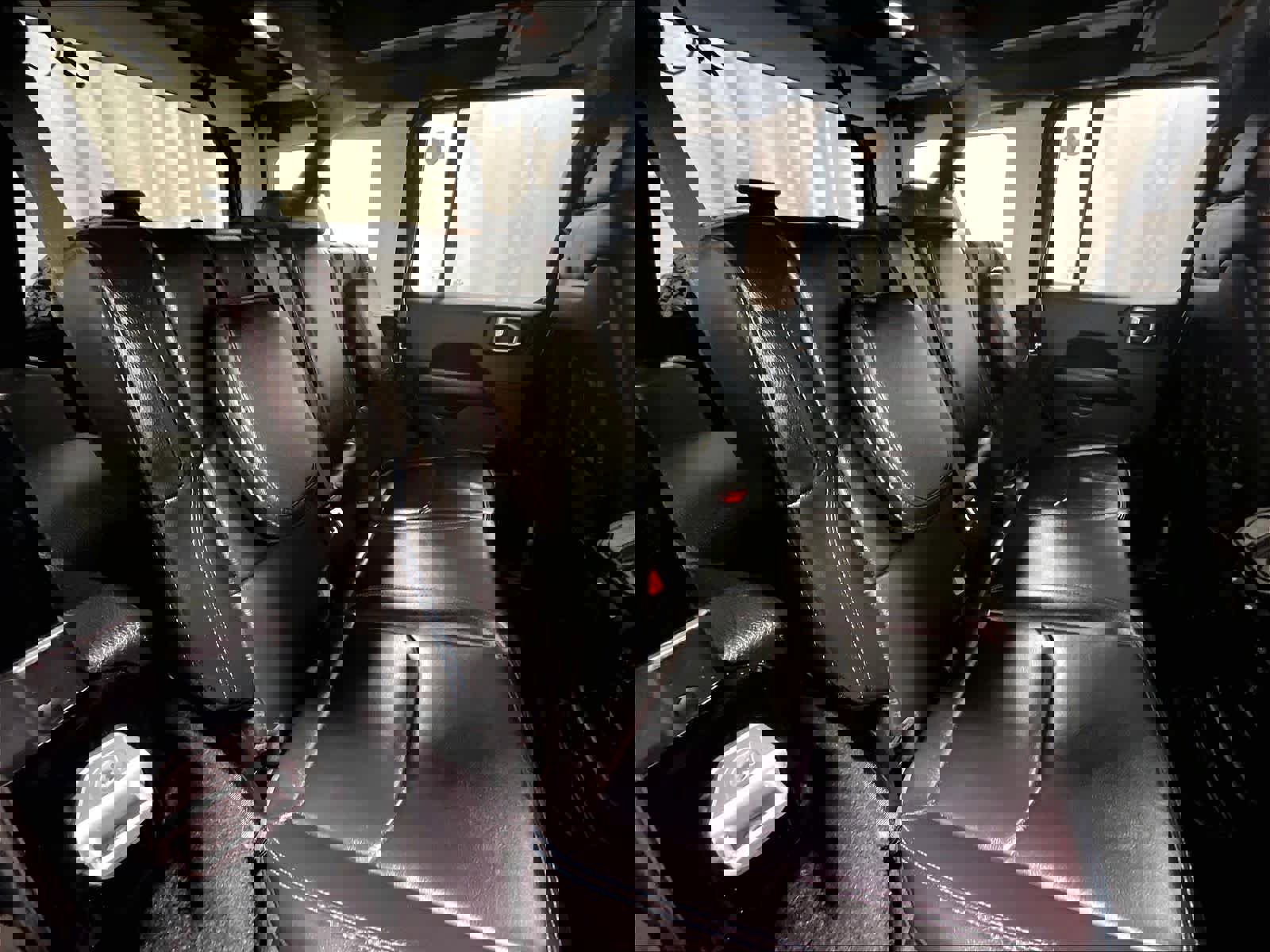 Used 2021 Jeep Wrangler Unlimited Rubicon 4xe w/ Steel Bumper Group AWD/4WD image 16