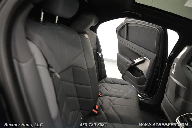 Used 2023 BMW 740i RWD image 29