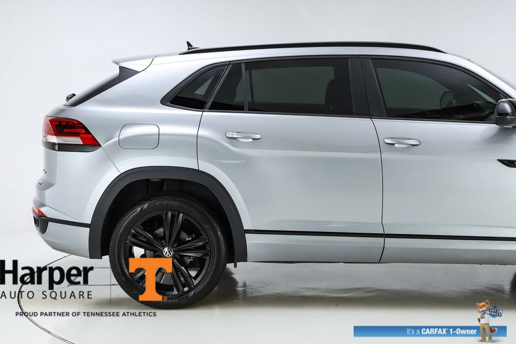 Used 2023 Volkswagen Atlas Cross Sport SEL R-Line image 11
