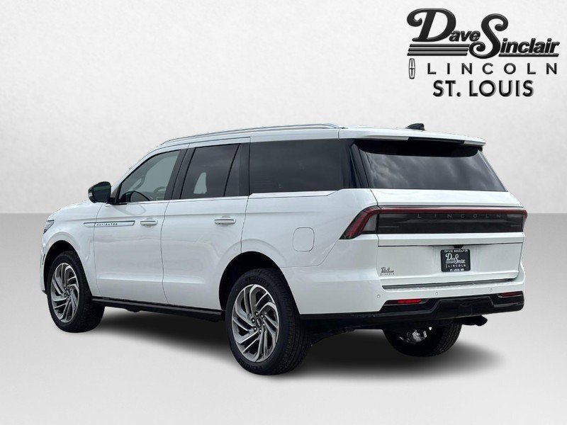 New 2026 Lincoln Navigator Reserve AWD/4WD image 5