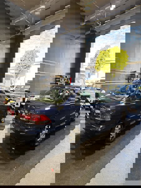 Used 2002 Honda Accord DX image 2