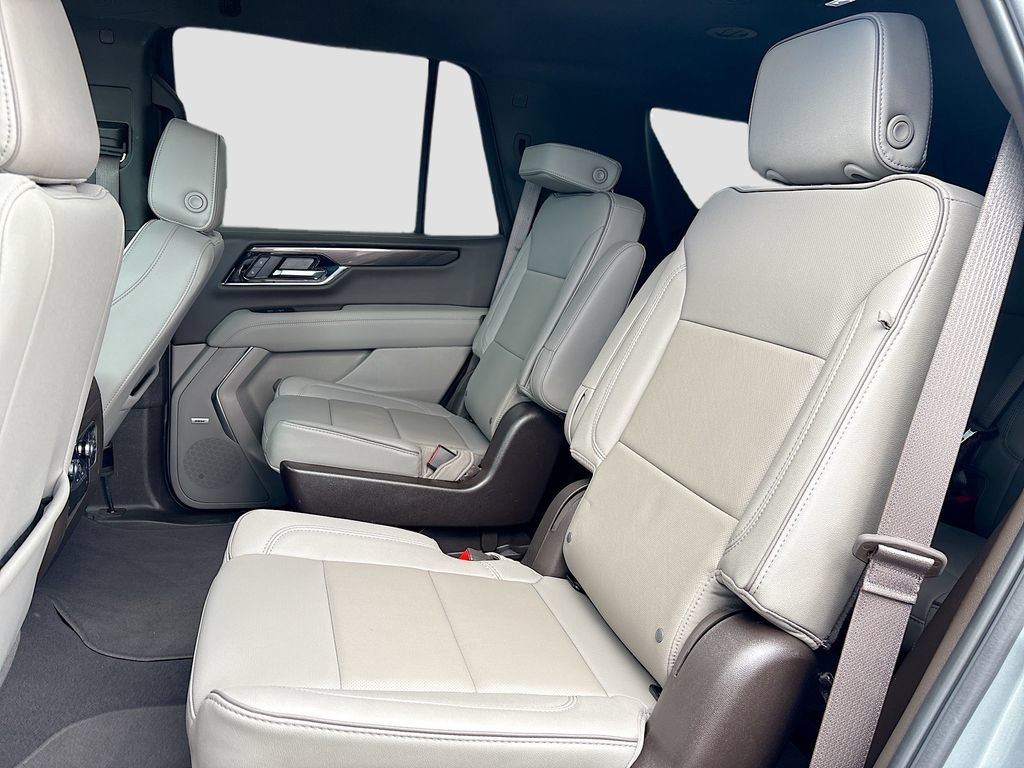 Used 2025 GMC Yukon Elevation AWD/4WD image 25