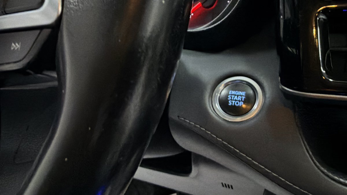 Used 2021 Toyota Highlander LE FWD image 18