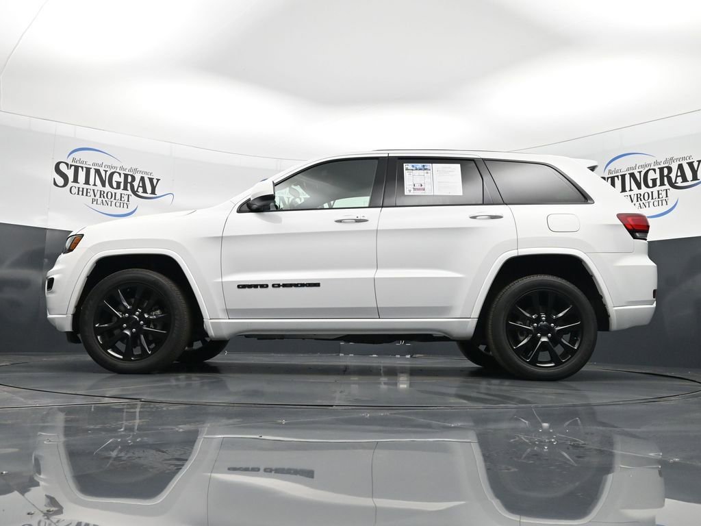 Used 2021 Jeep Grand Cherokee Laredo X image 20