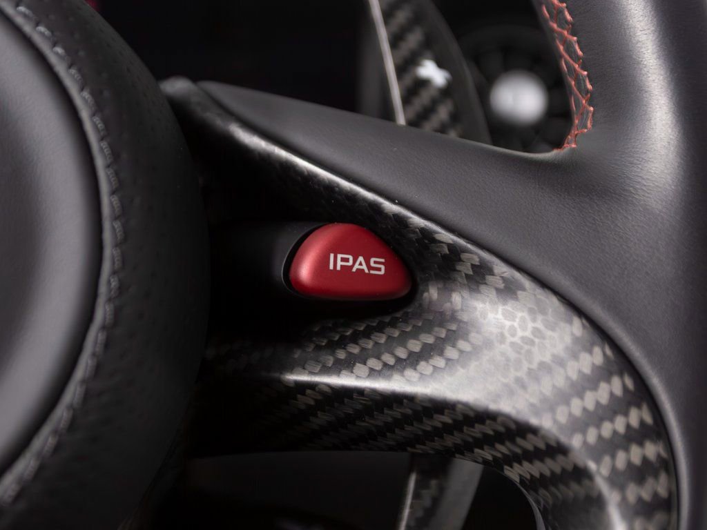 Used 2014 McLaren P1 image 28