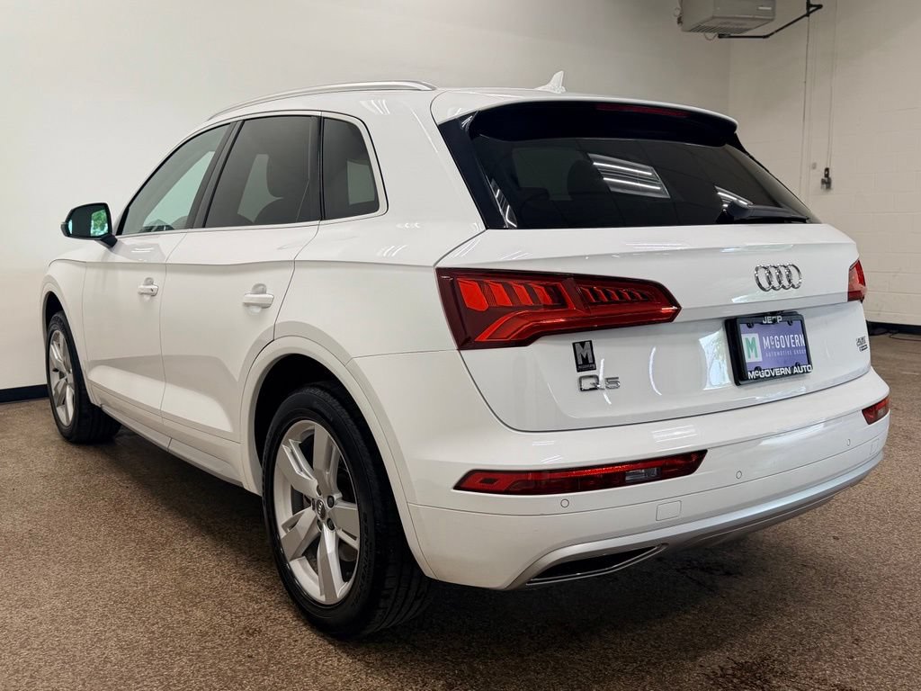 Used 2018 Audi Q5 2.0T Premium Plus w/ Premium Plus Package AWD/4WD image 3