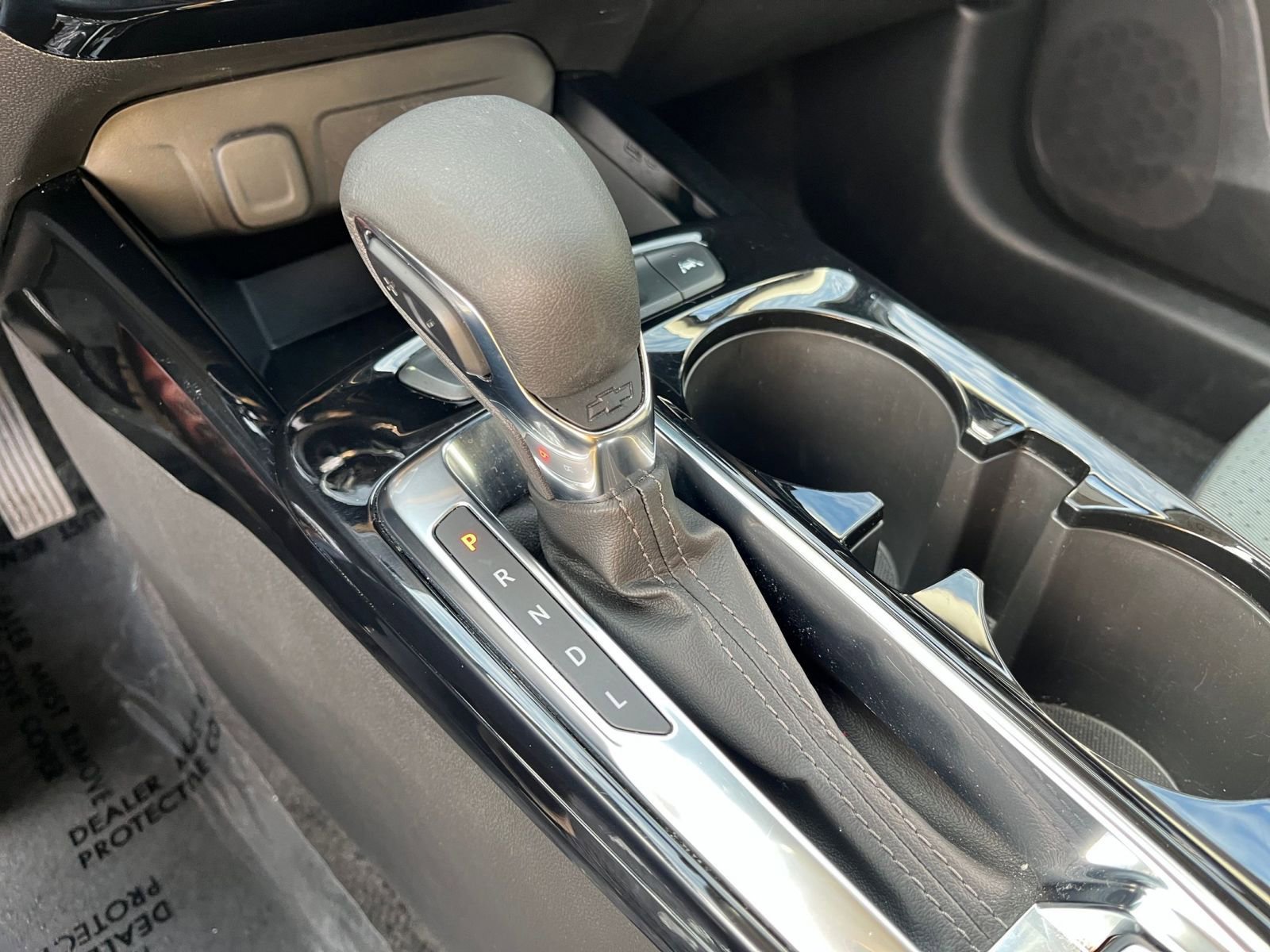 Used 2025 Chevrolet Trax LT image 42