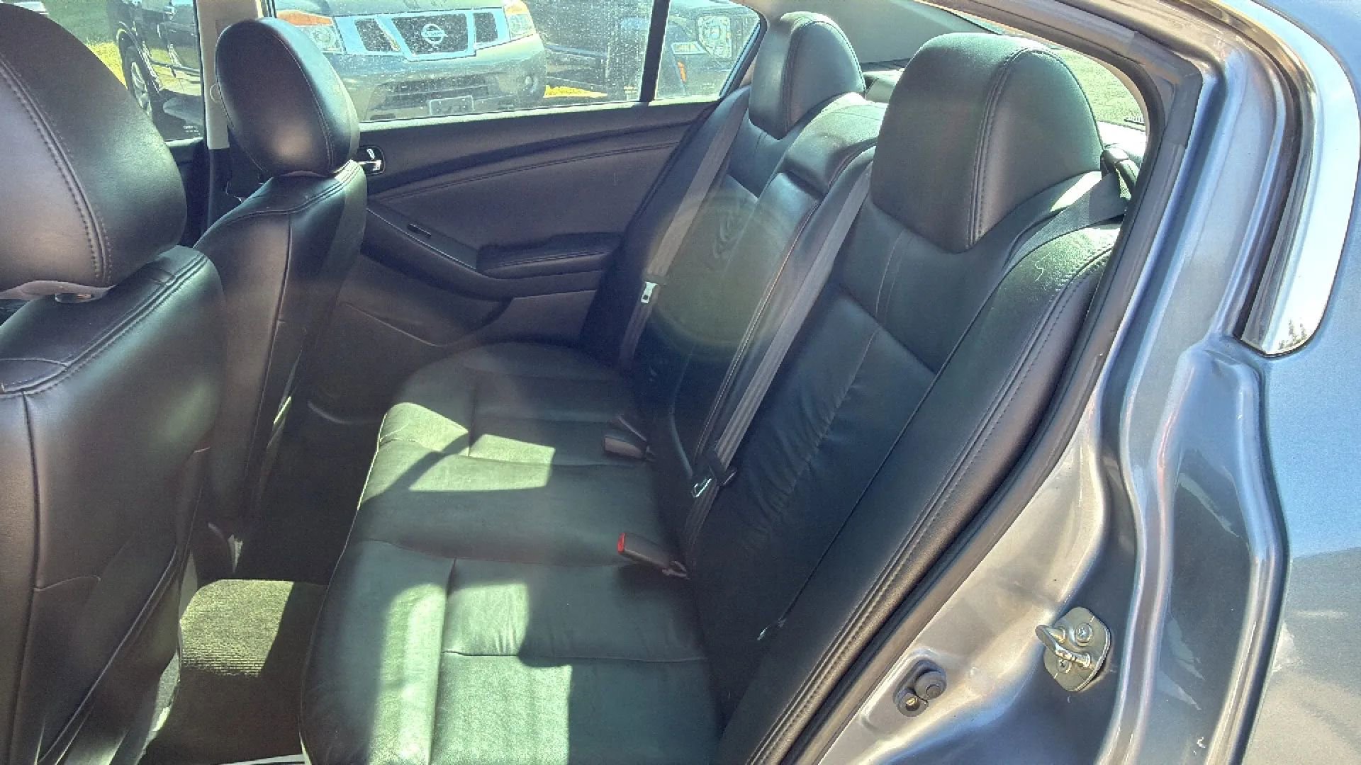 Used 2012 Nissan Altima 3.5 SR w/ Sport Pkg image 7