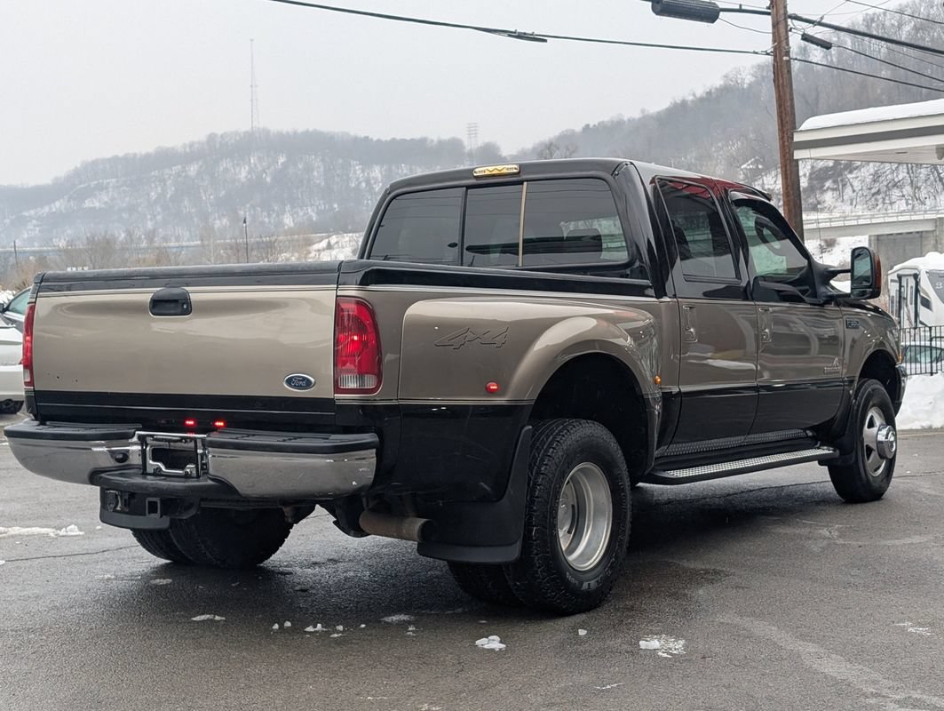 Used 2004 Ford F350 Lariat AWD/4WD image 11