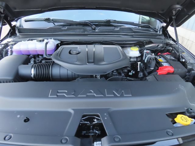 New 2026 RAM 1500 Big Horn AWD/4WD image 13