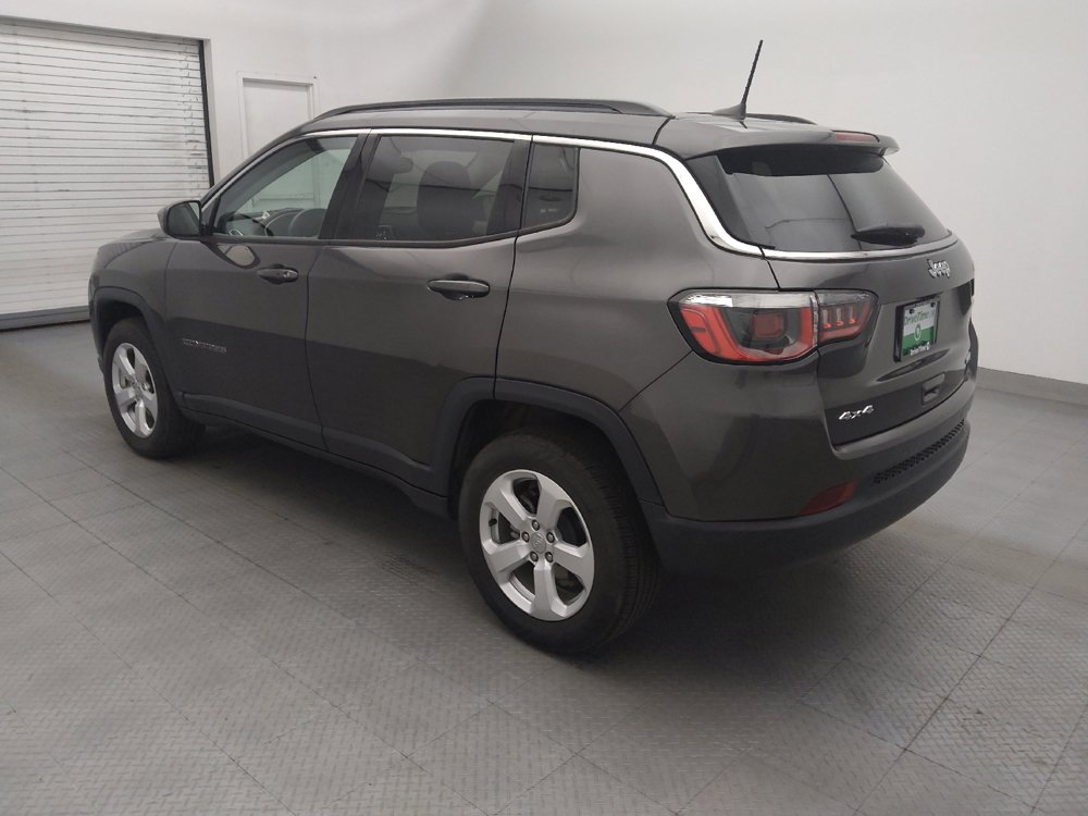 Used 2019 Jeep Compass Latitude w/ Popular Equipment Group AWD/4WD image 3