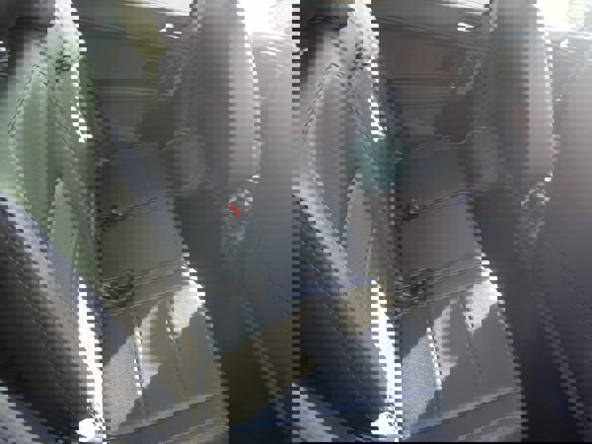 Used 2020 Volkswagen Tiguan SEL image 25