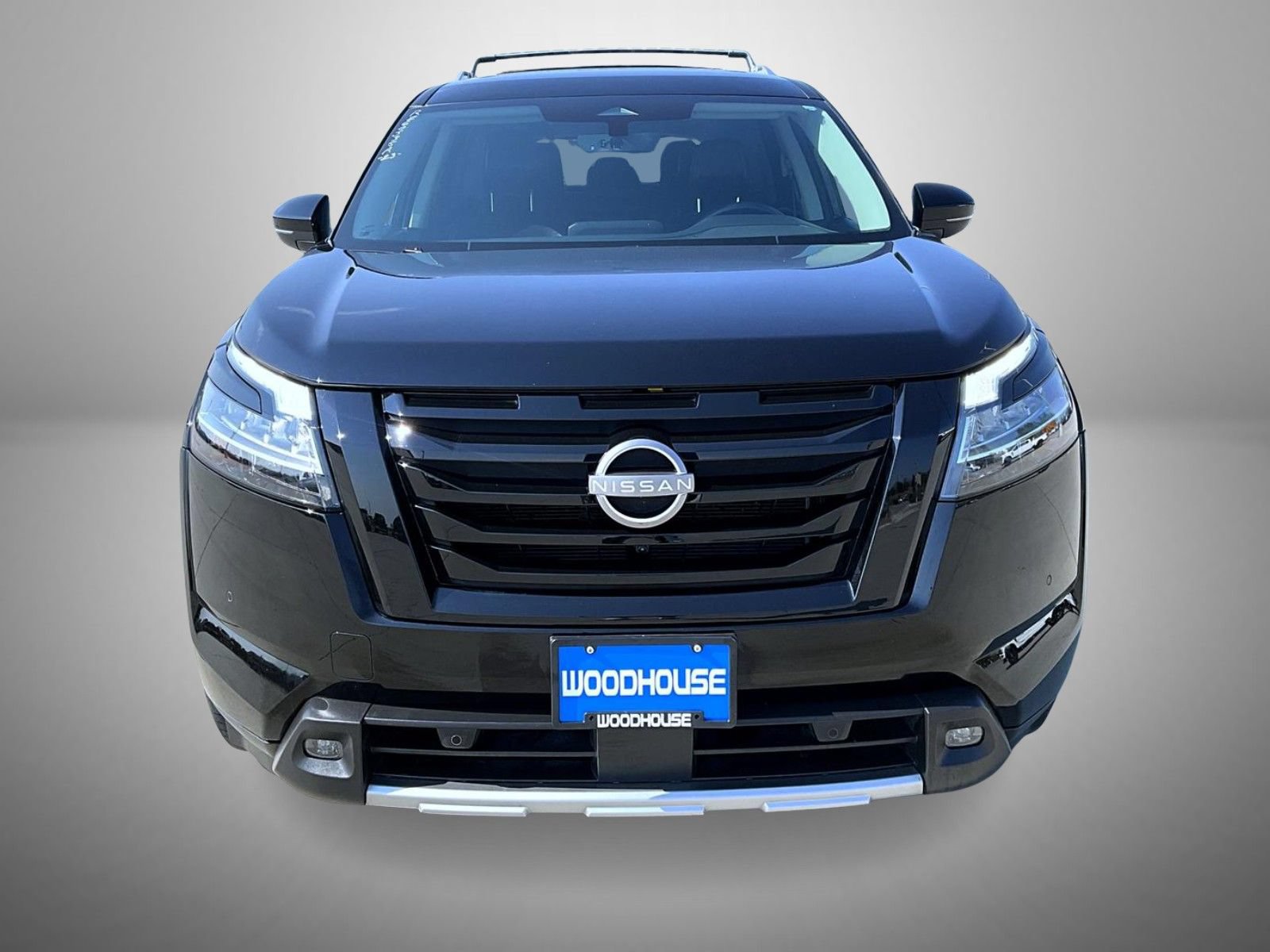 Used 2023 Nissan Pathfinder SL w/ Lighting Package (N92) AWD/4WD image 2