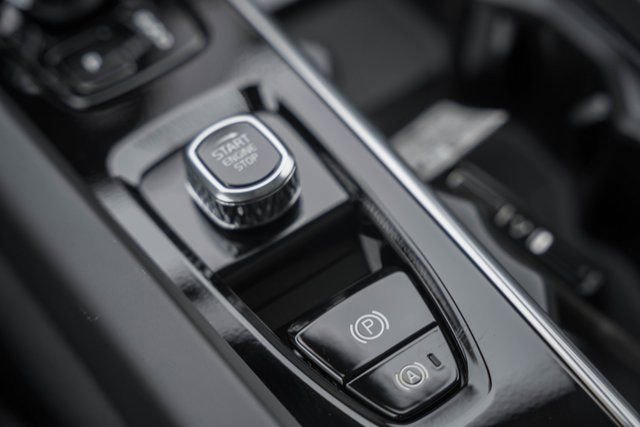 New 2026 Volvo XC60 B5 Ultra w/ Protection Package Premier image 25