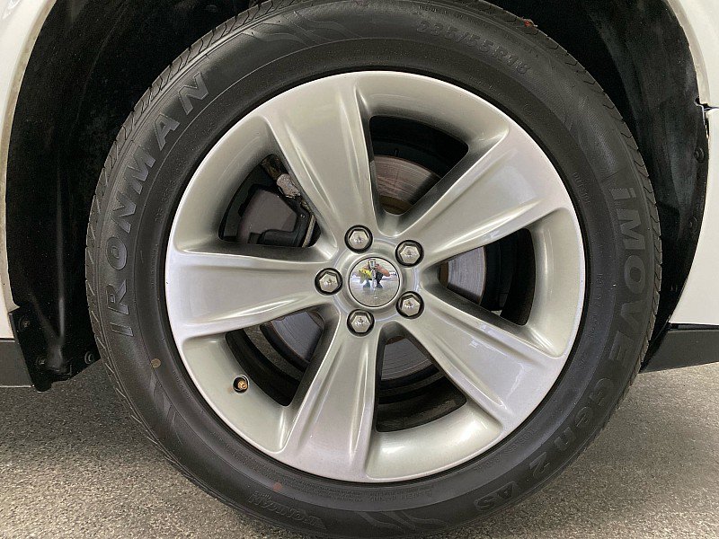 Used 2021 Dodge Challenger SXT image 24