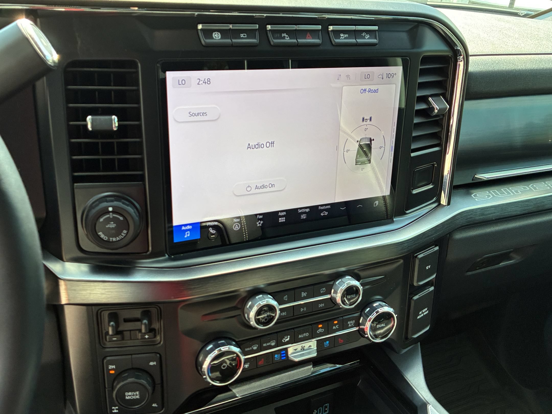 Certified 2024 Ford F250 Lariat w/ Lariat Ultimate Package AWD/4WD image 21