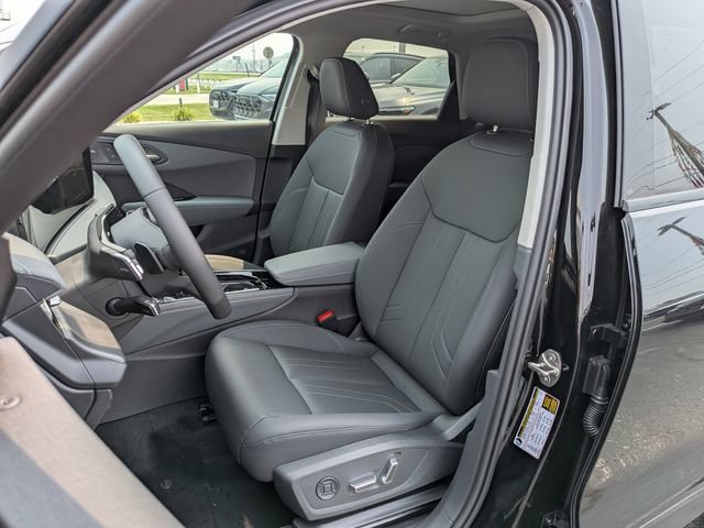New 2026 Audi Q3 quattro 2.0T w/ 20" Wheel Package AWD/4WD image 8