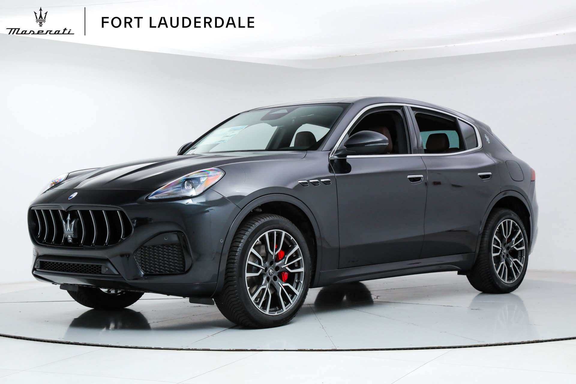 New 2025 Maserati Grecale GT