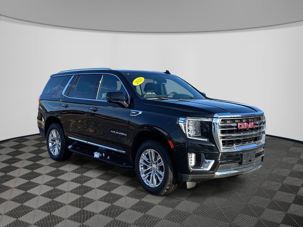 Used 2022 GMC Yukon SLT w/ SLT Premium Package AWD/4WD image 3
