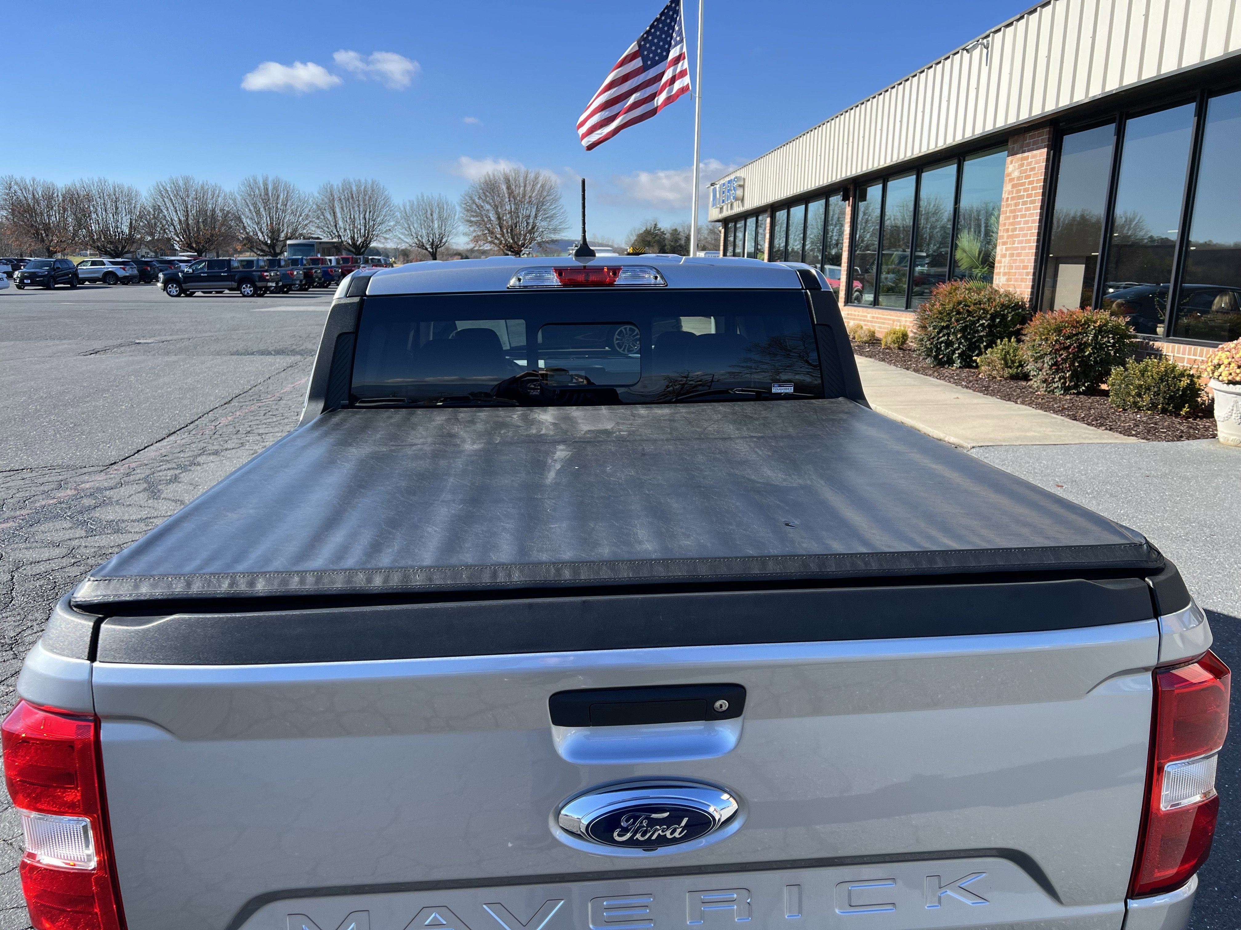 Used 2024 Ford Maverick Lariat image 9