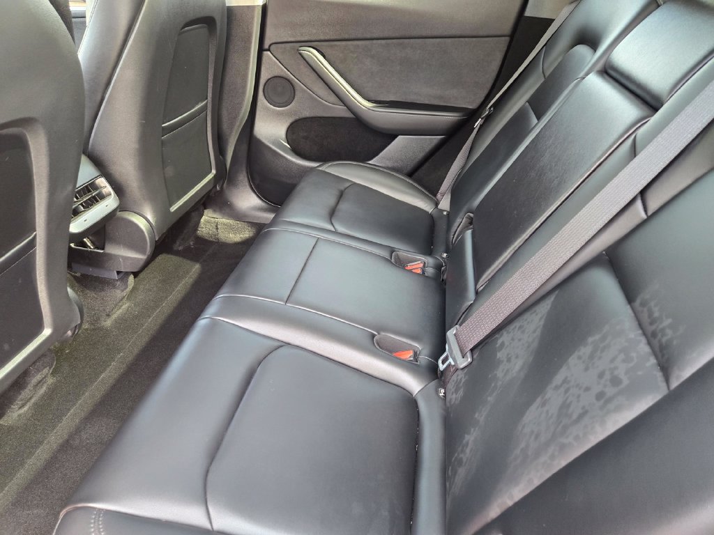 Used 2024 Tesla Model Y Long Range AWD/4WD image 13