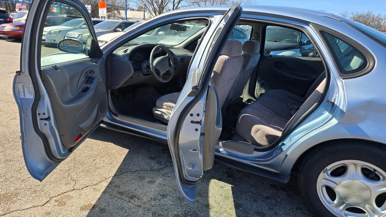 Used 1998 Ford Taurus LX image 8