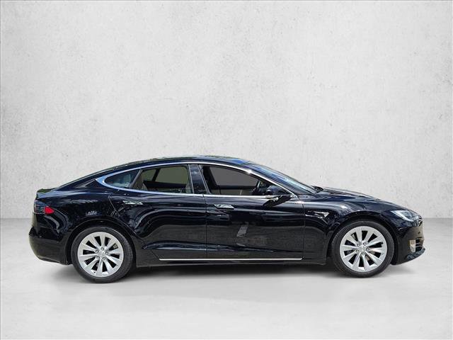 Used 2020 Tesla Model S Long Range Plus image 4