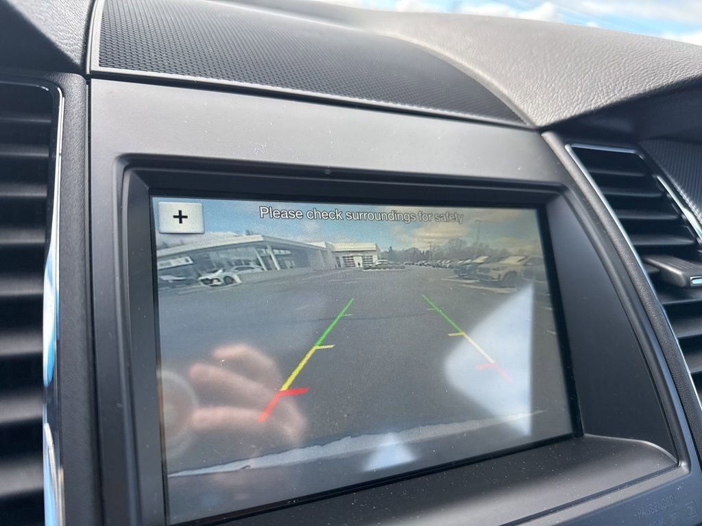 Used 2018 Ford Taurus SHO image 15