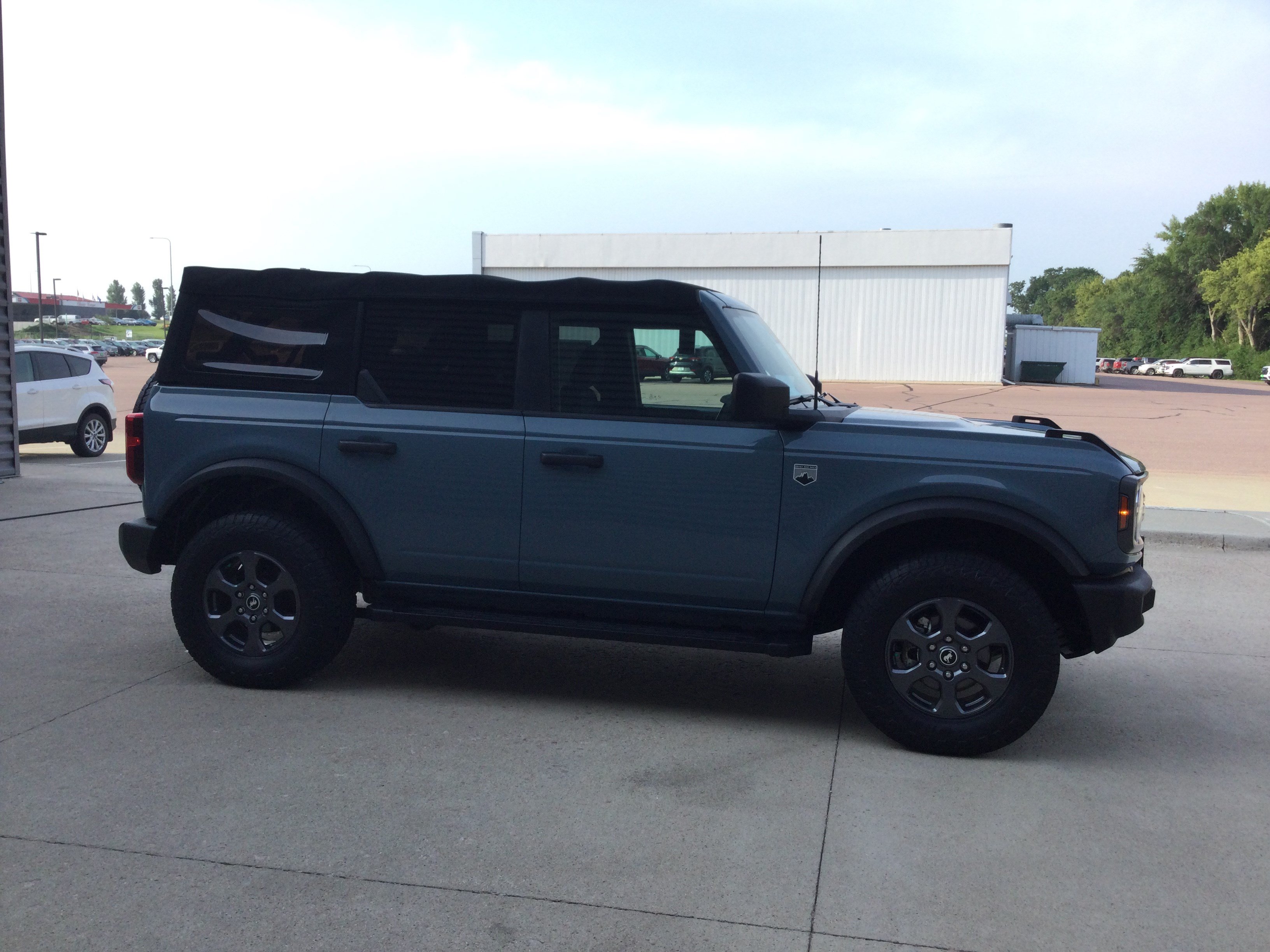 Used 2021 Ford Bronco Big Bend AWD/4WD image 3