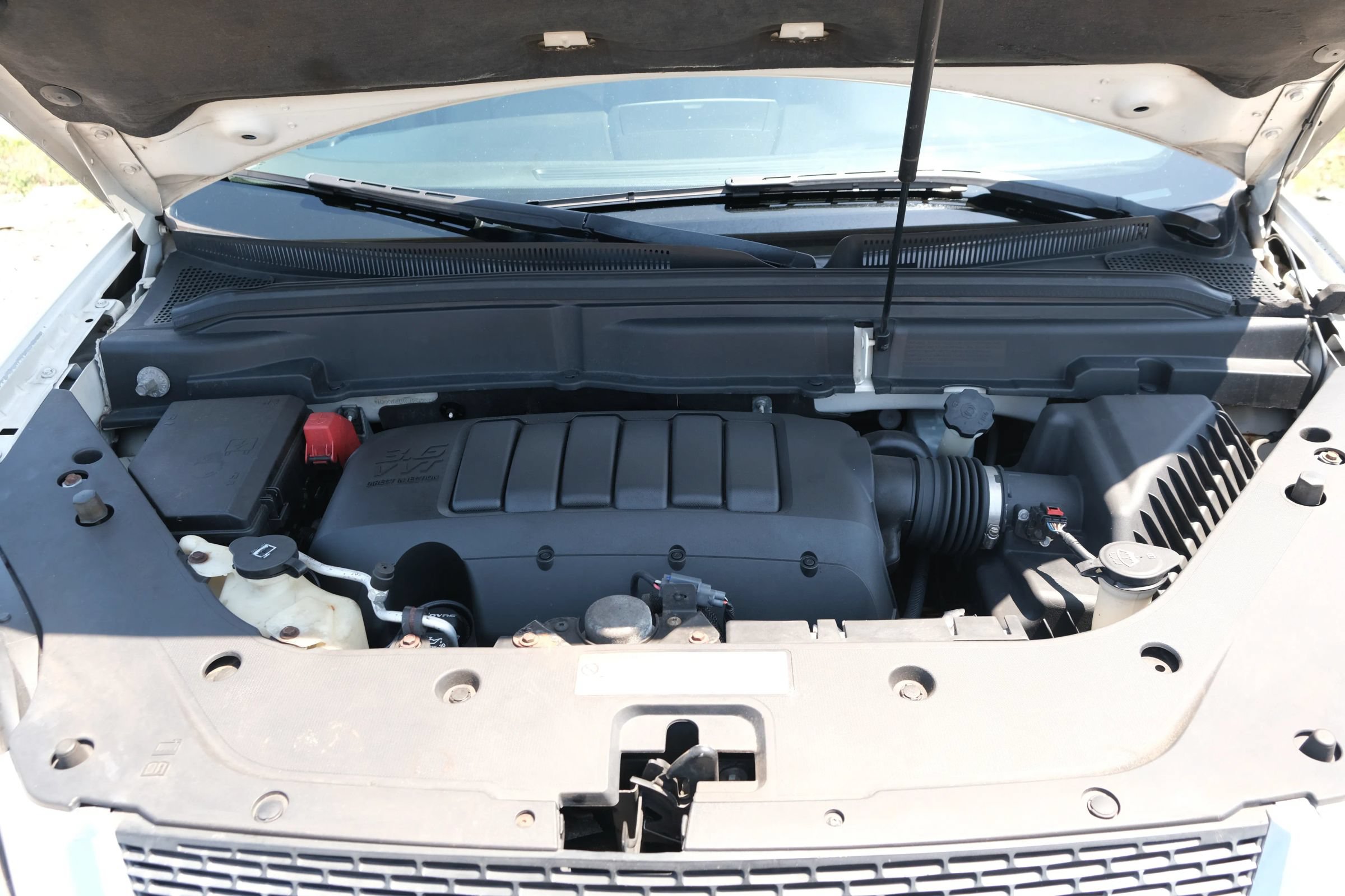 Used 2012 GMC Acadia SLT AWD/4WD image 14