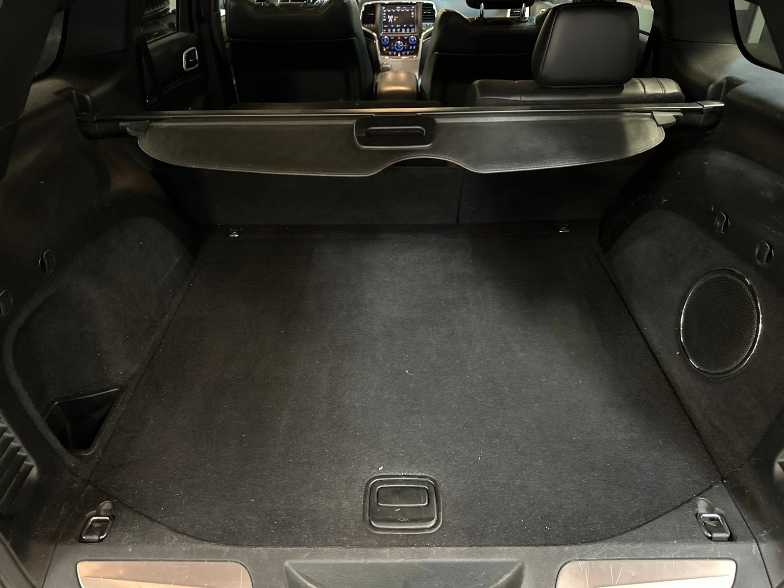 Used 2018 Jeep Grand Cherokee Limited RWD image 14