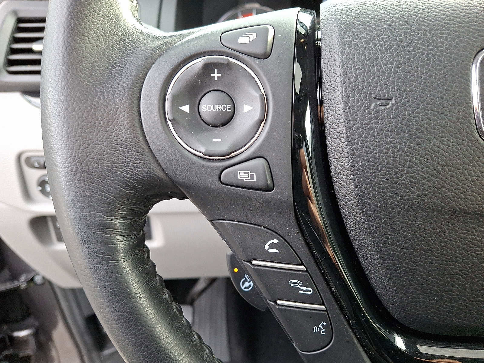 Used 2019 Honda Ridgeline RTL-E image 22