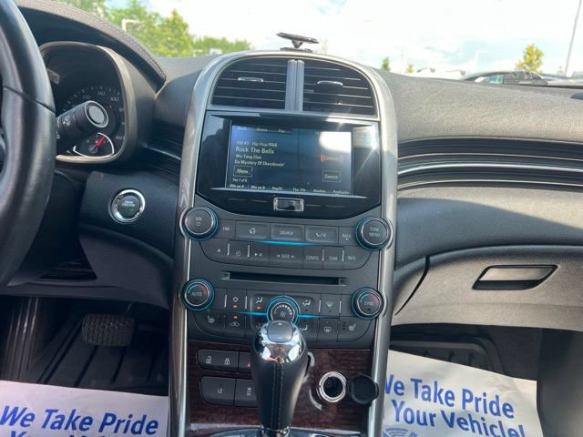 Used 2013 Chevrolet Malibu LTZ FWD image 16