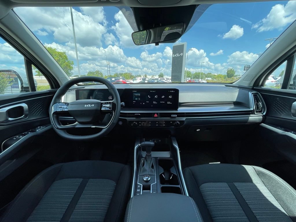New 2026 Kia Sorento LX FWD image 29