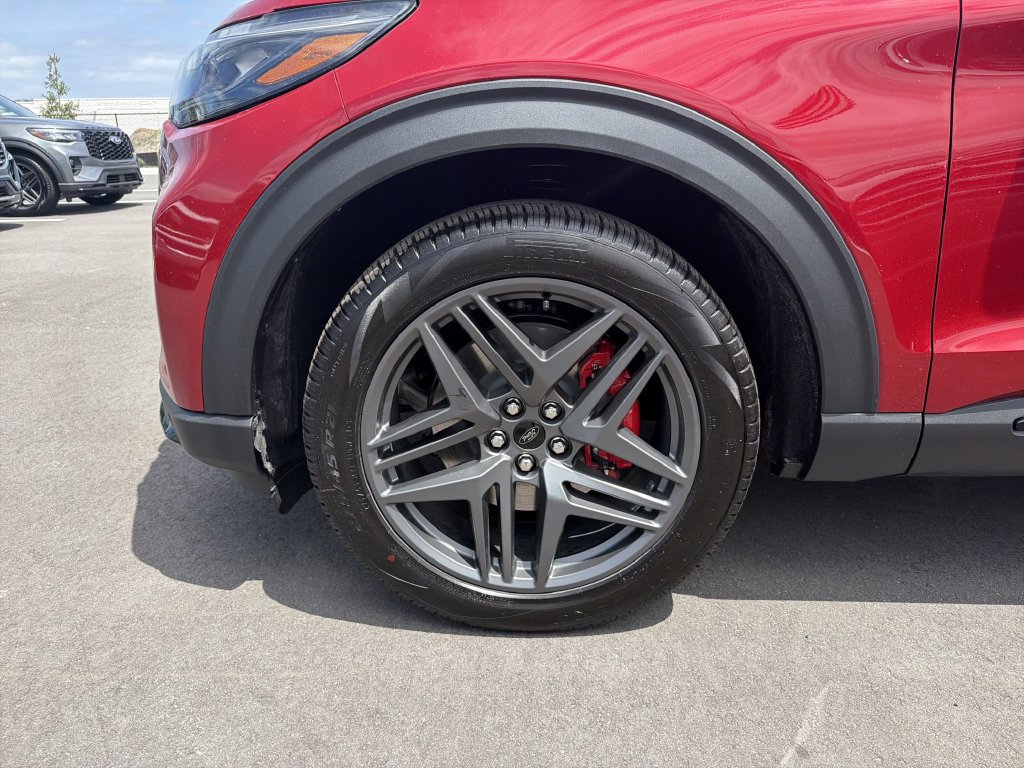 New 2026 Ford Explorer ST w/ Sun And Sound Package RWD image 34