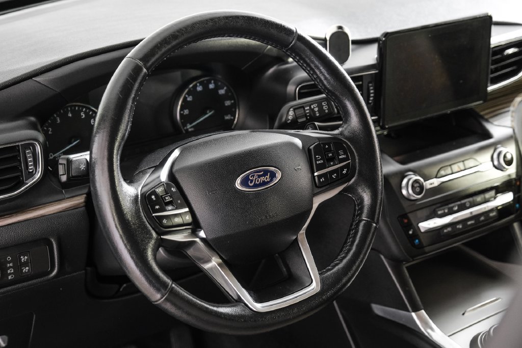 Used 2020 Ford Explorer Limited AWD/4WD image 14