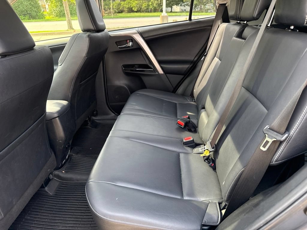 Used 2018 Toyota RAV4 Limited w/ Advanced Technology Package AWD/4WD image 14