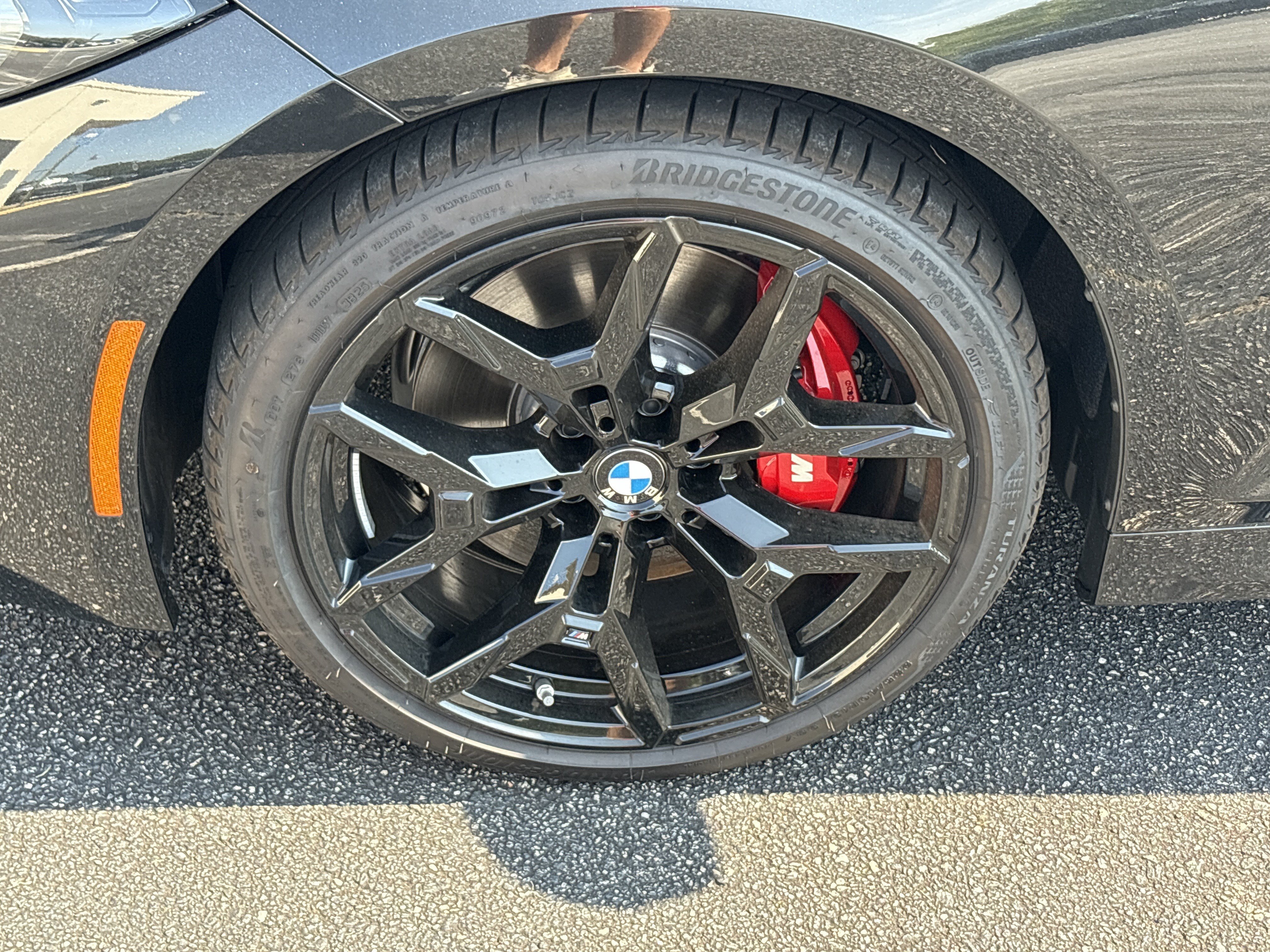 New 2026 BMW 330i Sedan w/ M Sport Package RWD image 25